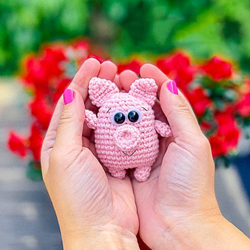 Crochet Little Pig Free PDF Amigurumi Pattern