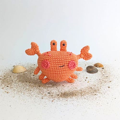 Free Crochet Crab Amigurumi Pattern