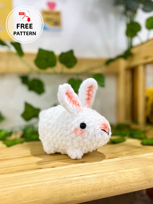 Lotus Amigurumi Bunny Free Crochet Keychain Pattern