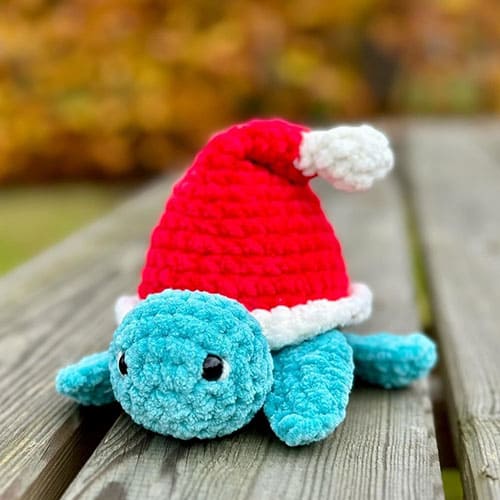 Free Crochet Santa Turtle Amigurumi Pattern