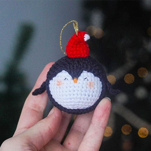 Free Crochet Penguin Christmas Ornament Pattern