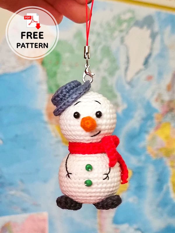 Free Crochet Snowman Keychain Pattern (3)