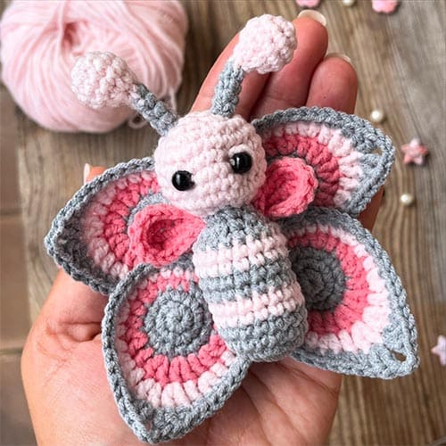 Color wings crochet butterfly amigurumi free pattern