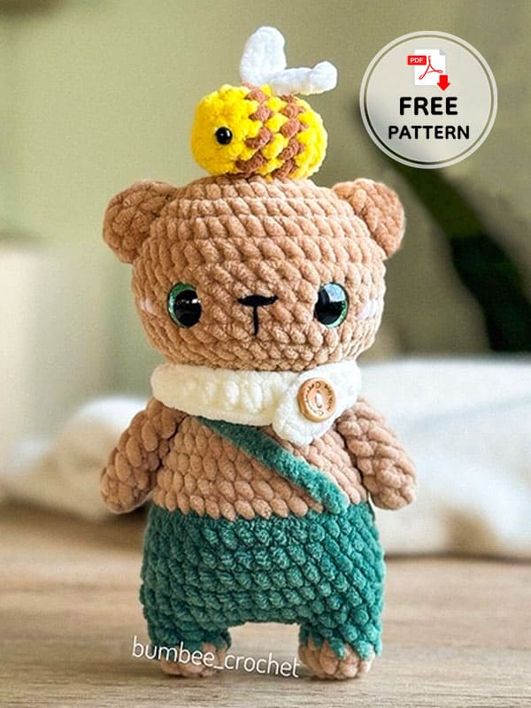 Free crochet teddy bear with bee pattern (2)